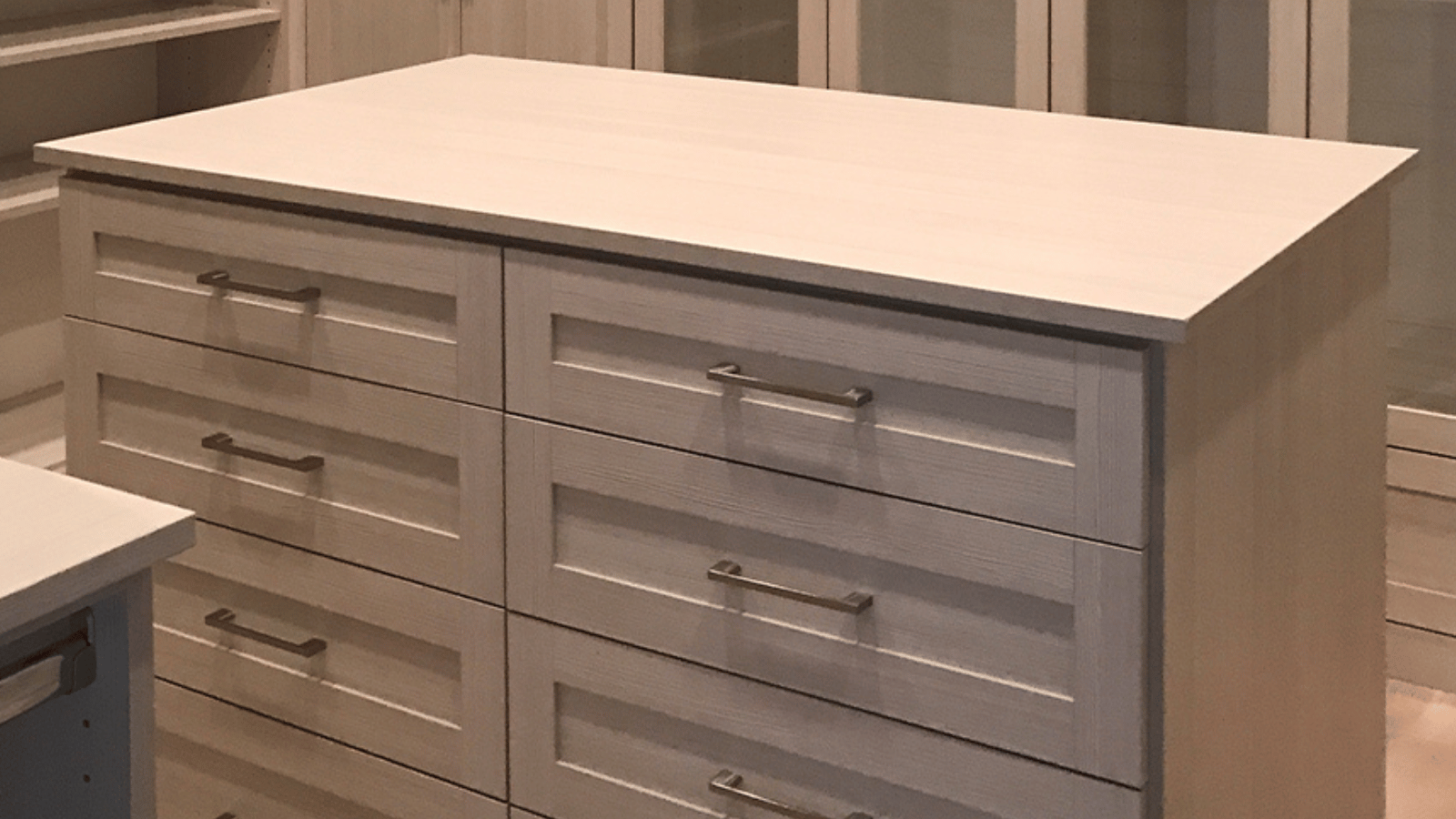 5-Piece Shaker Drawers - Custom Closets