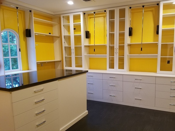 Custom Closets vs. Doing it Yourself