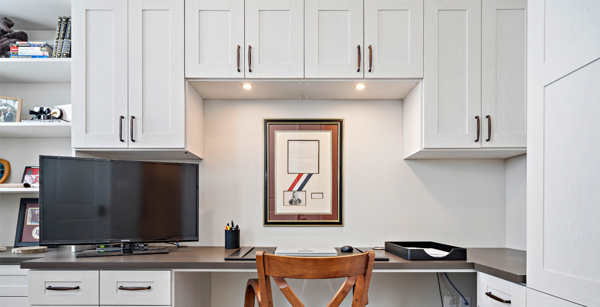 Smart And Organized: 10 Home Office Shelving Ideas