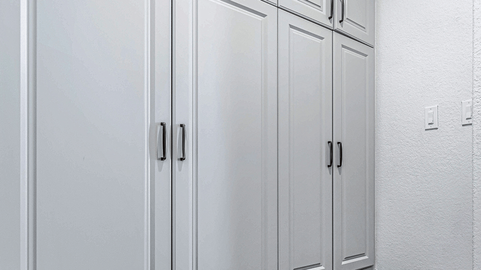 Raised Panel Doors - Custom Closets